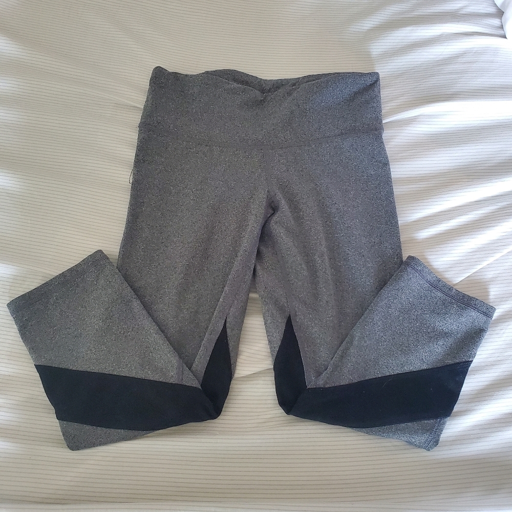 ¾ length yoga Capri leggings